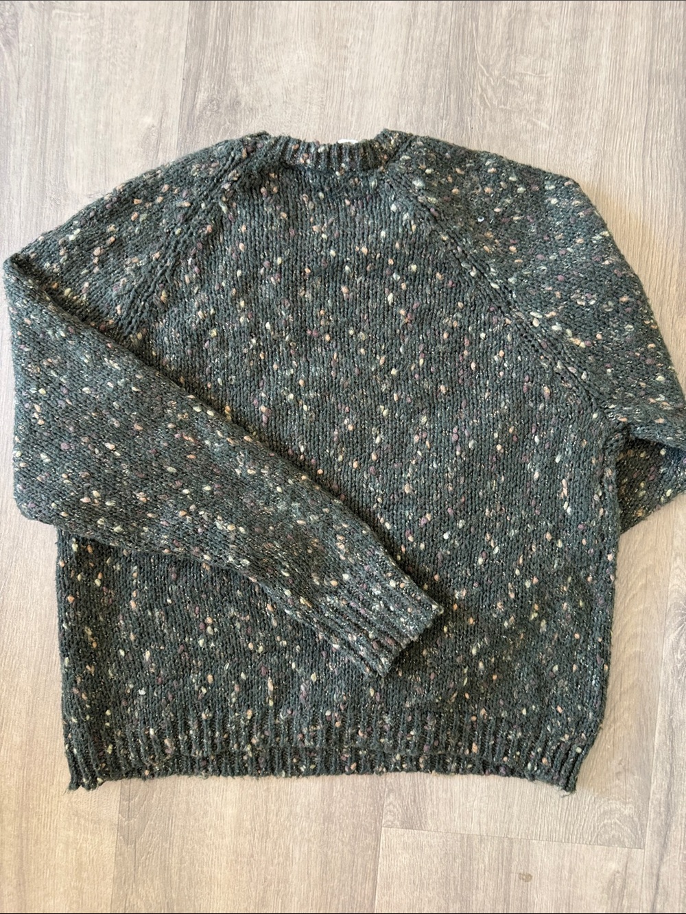a.n.a Dark Green Flecked Crewneck Sweater - Picture 3 of 5